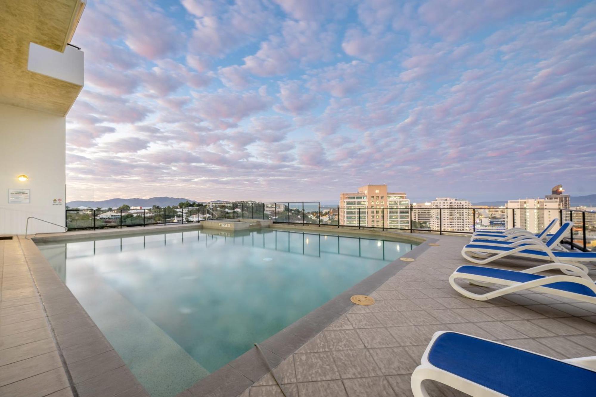 Apartment Centre Retreat